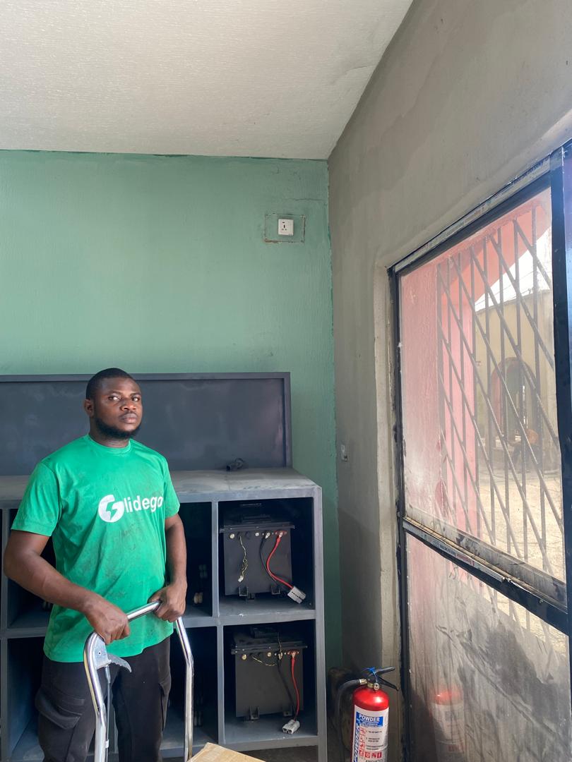 GlideGo Mobility quick interchange stations